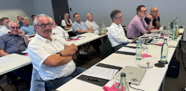 PM Technik - Aus den Bundesfachgruppen Metallbautechnik und Stahlbau 1 PM Technik - Aus den Bundesfachgruppen Metallbautechnik und Stahlbau 1